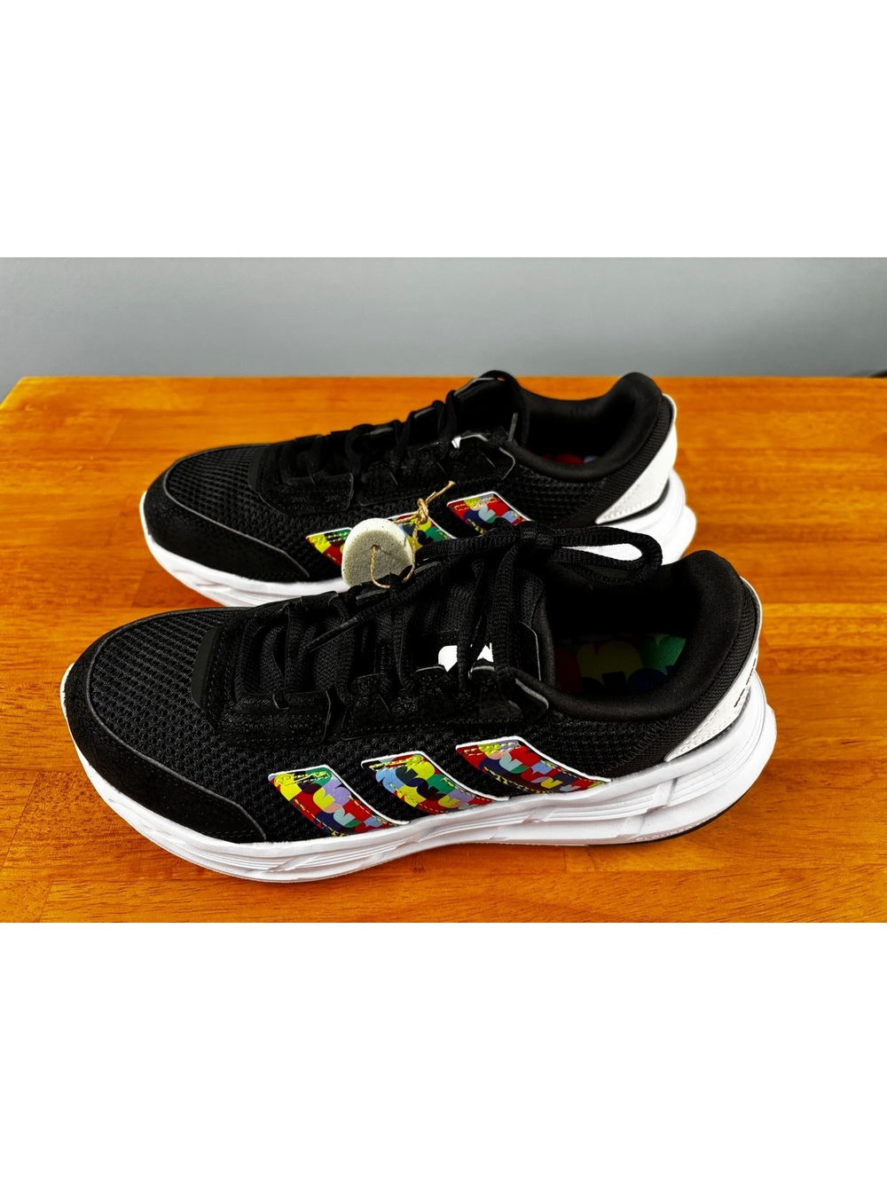Adidas FIFA World Cup 2026 Volunteer Shoes Women’s Size 7.5 Brand New in Box